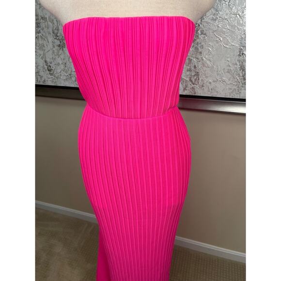 Solace London Harlee Strapless Pleated Chiffon Train Hot Pink Maxi Dress Size 4 - Picture 7 of 12